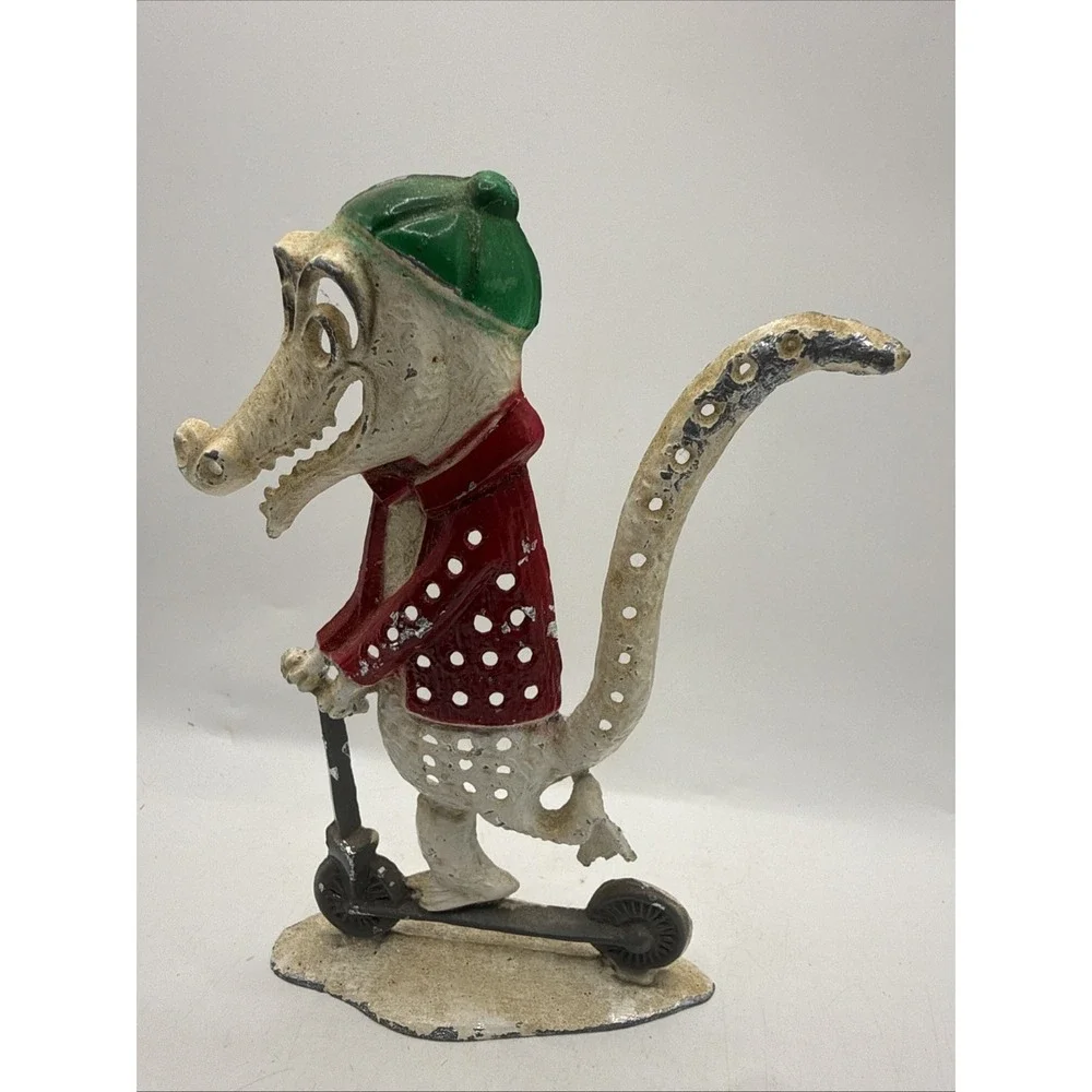 Vintage Painted‎ Metal Alligator Pierced Earring Holder Tree
